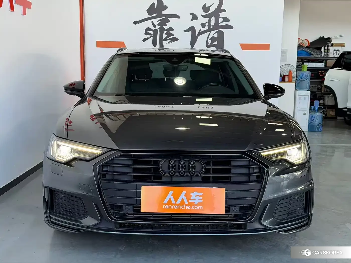 Audi A6 2022 Черный из Китая