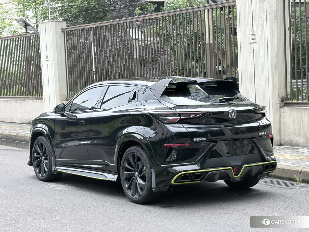 Chang'an UNI-T 2021 Черный из Китая