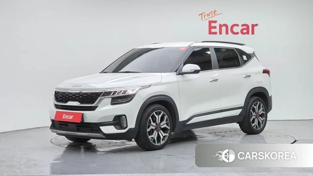 Kia Seltos 2022 Белый из Кореи