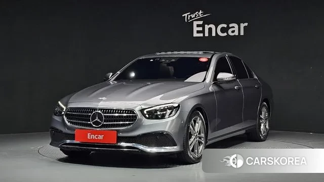 Mercedes-Benz E-Class W213 2023 Серый из Кореи