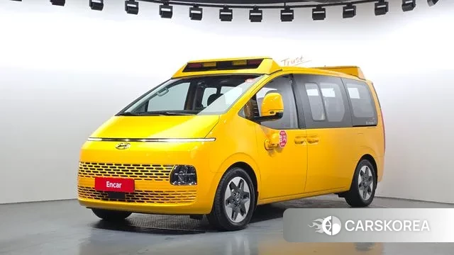 Hyundai Staria 2021 Желтый из Кореи