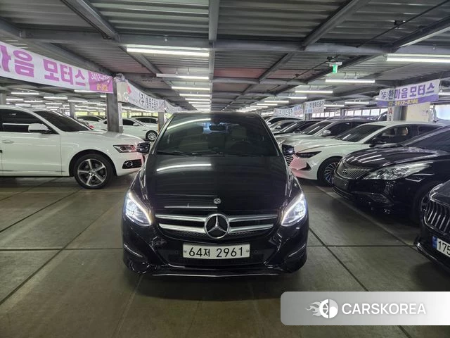 Mercedes-Benz B-Class W246 2018 Черный из Кореи