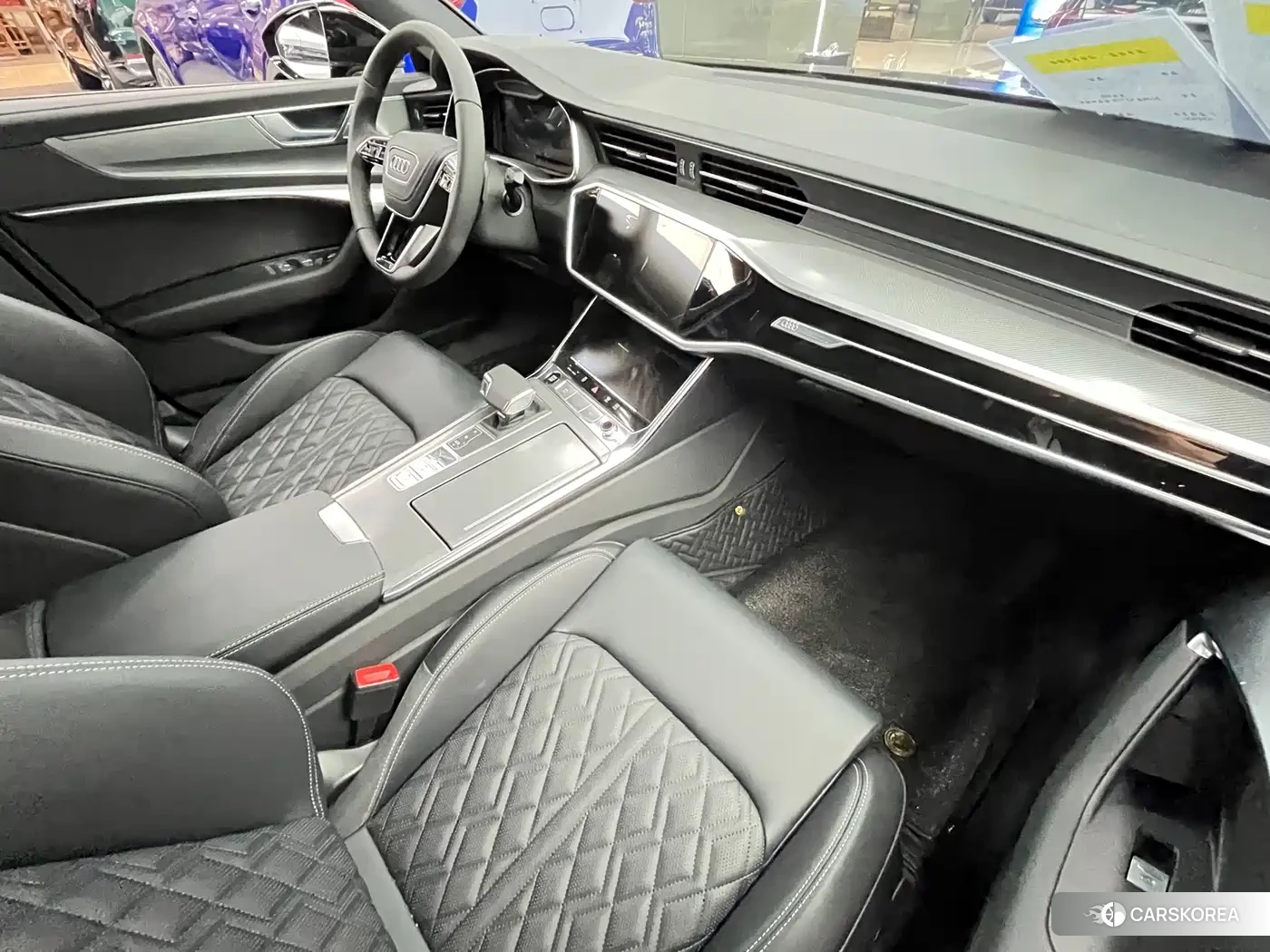 Audi A6L 2026 Черный из Китая