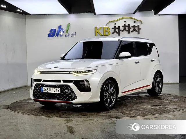 Kia Soul Booster 2019 Белый из Кореи