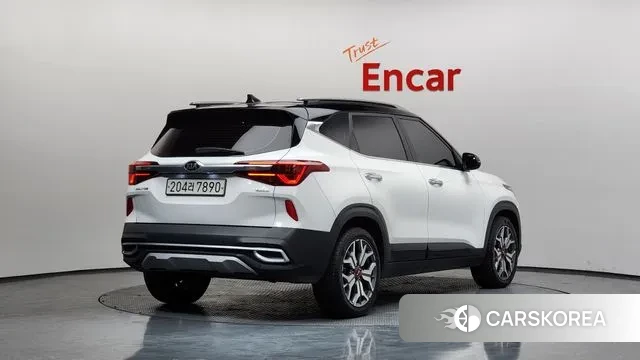 Kia Seltos 2020 Белый из Кореи