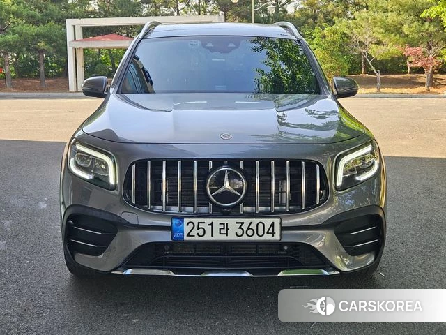 Mercedes-Benz GLB-Class X247 2022 Серебристо-серый из Кореи