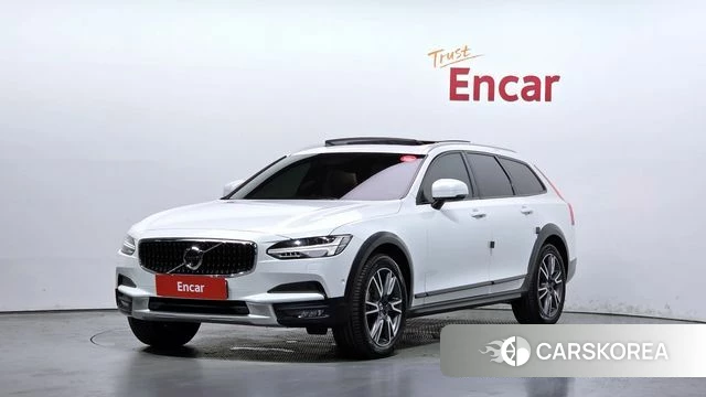 Volvo V90 Cross-Country 2020 Белый из Кореи