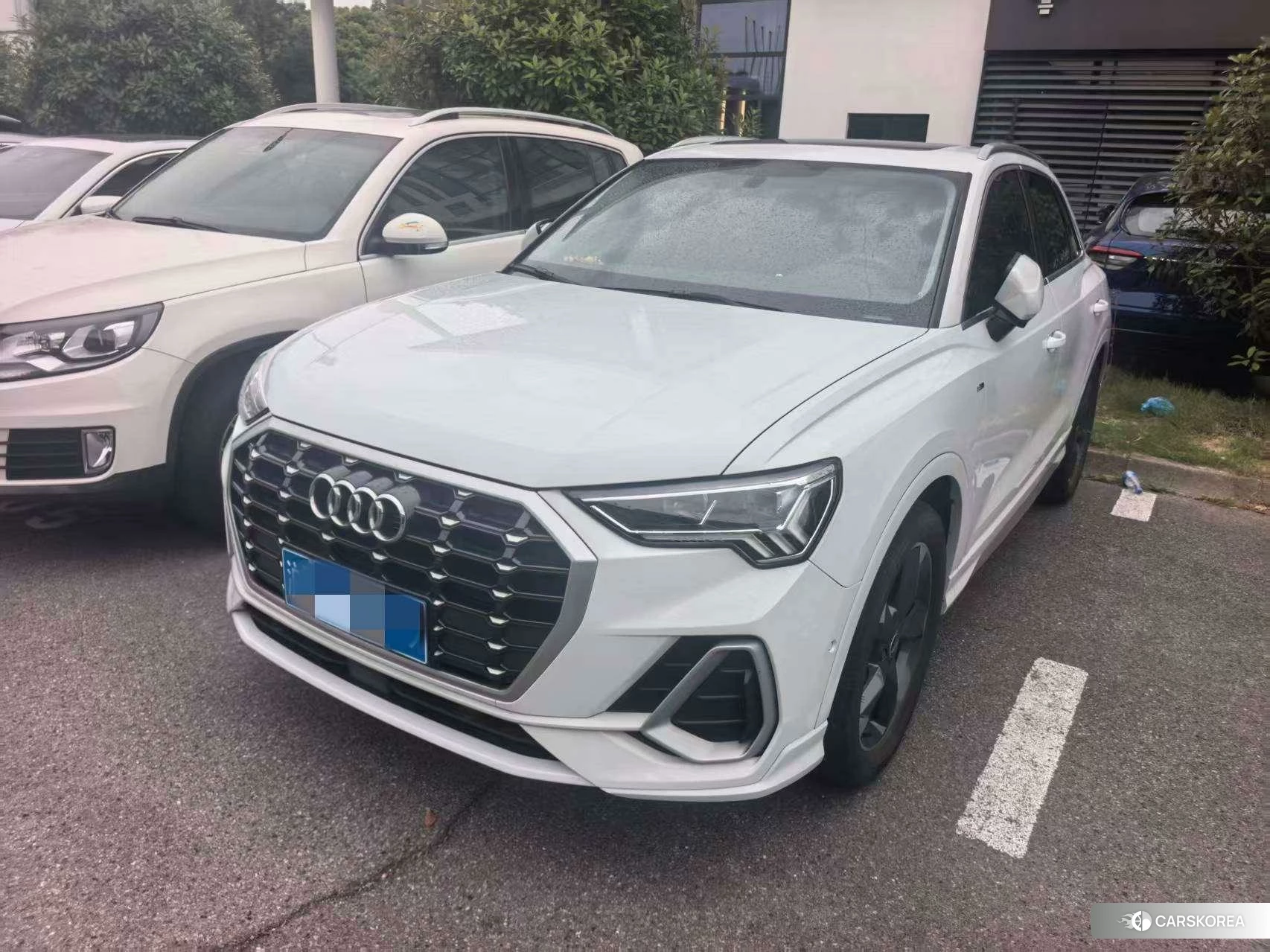 Audi Q3 2021 Белый из Китая