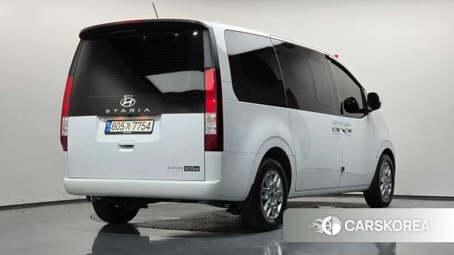 Hyundai Staria 2024 Белый из Кореи