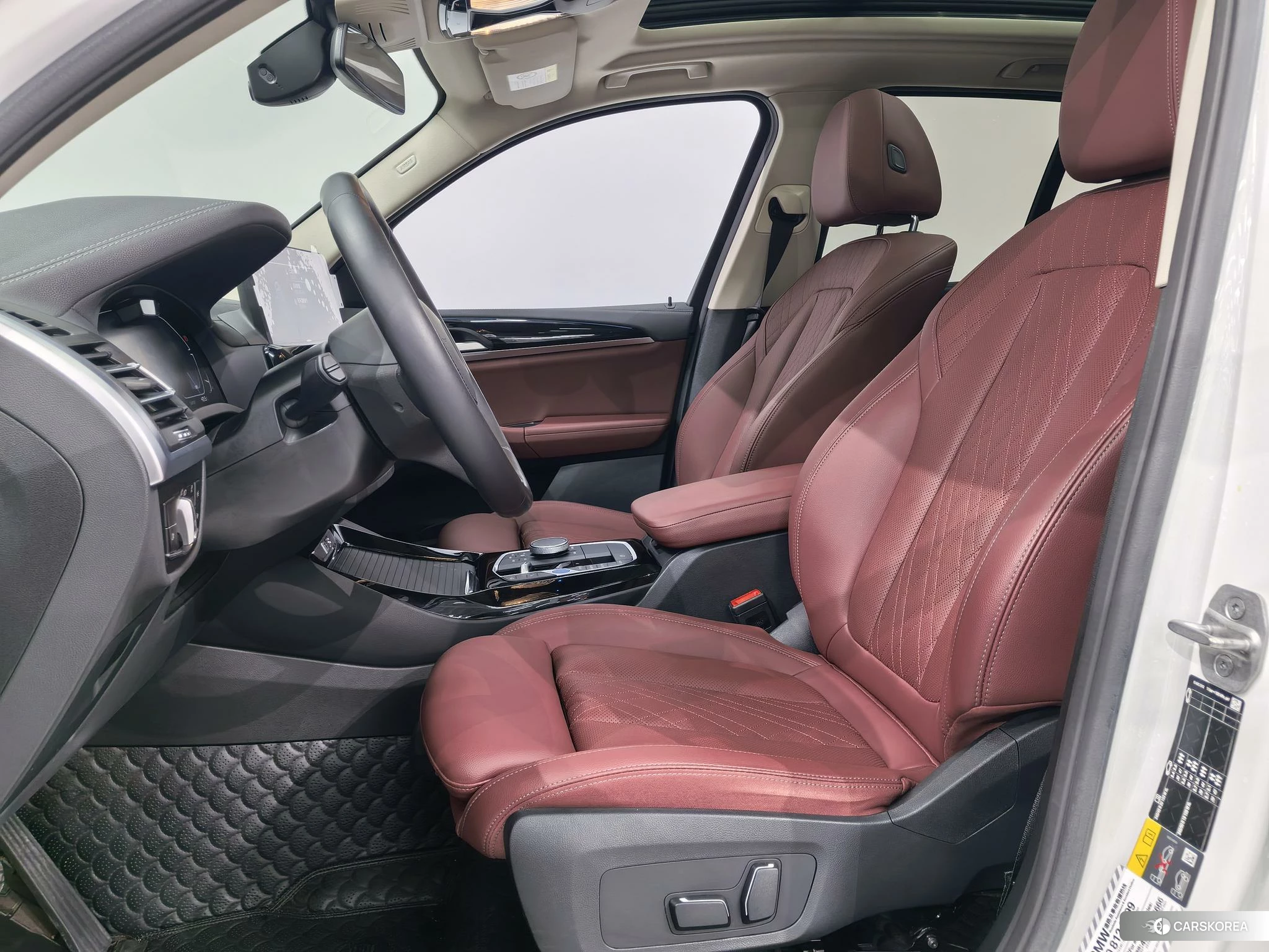 BMW iX3 2023 Белый из Китая