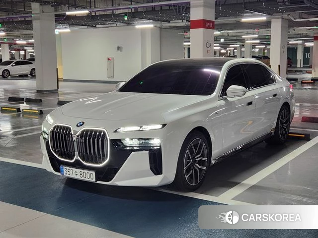 BMW 7 Series (G70) 2025 Белый из Кореи