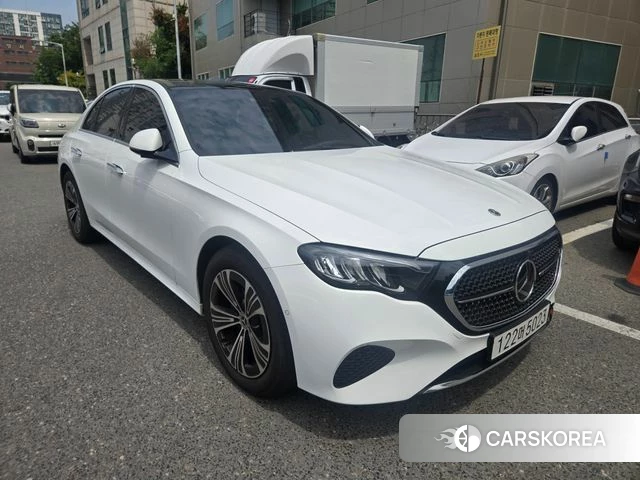 Mercedes-Benz E-Class W214 2025 Белый из Кореи
