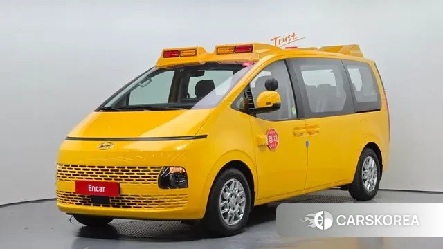 Hyundai Staria 2023 Желтый из Кореи