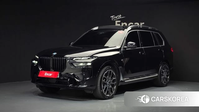 BMW X7 (G07) 2024 Черный из Кореи