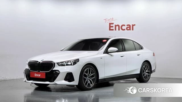BMW 5 Series (G60) 2024 Белый из Кореи