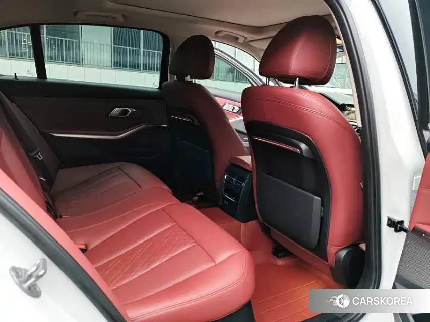 BMW 3 series 2022 Белый из Китая