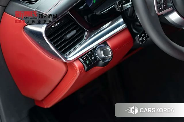 Porsche Panamera 2020 Темно-серый из Китая