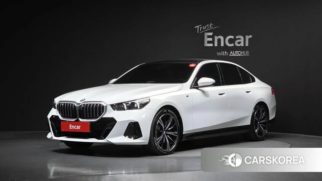 BMW 5 Series (G60) 2025 Белый из Кореи