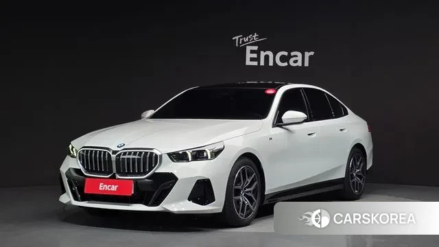 BMW 5 Series (G60) 2025 Белый из Кореи