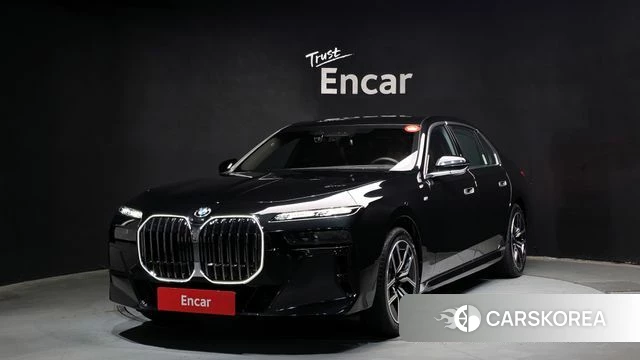 BMW 7 Series (G70) 2025 Черный из Кореи
