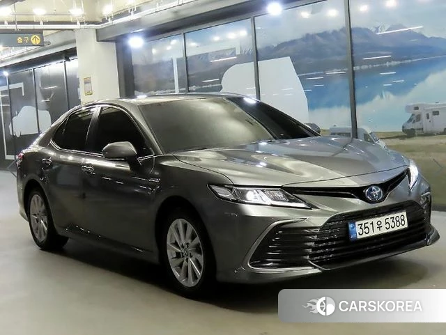 Toyota Camry (XV70) 2022 Серый из Кореи