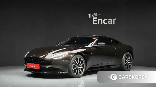 Aston Martin DB11 2020 Коричневый из Кореи
