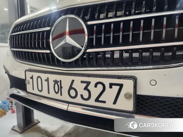 Mercedes-Benz E-Class W213 2021 Белый из Кореи