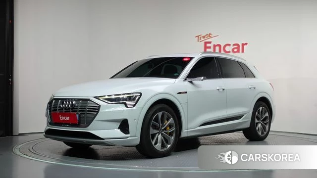 Audi e-Tron 2020 Белый из Кореи