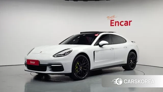 Porsche Panamera (971) 2019 Белый из Кореи