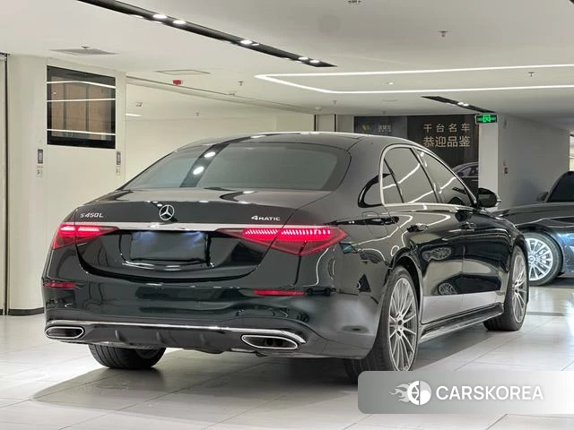 Mercedes-Benz S-class 2023 Зеленый из Китая