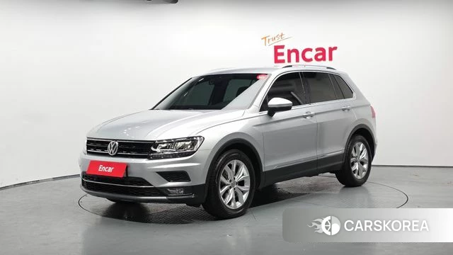 Volkswagen Tiguan second Generation 2018 Серебряный из Кореи