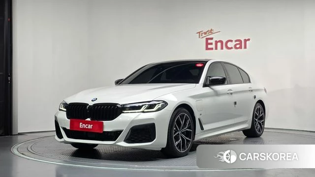 BMW 5 Series (G30) 2021 Белый из Кореи