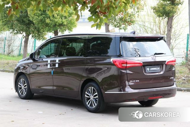 Buick GL8 2018 Коричневый из Китая