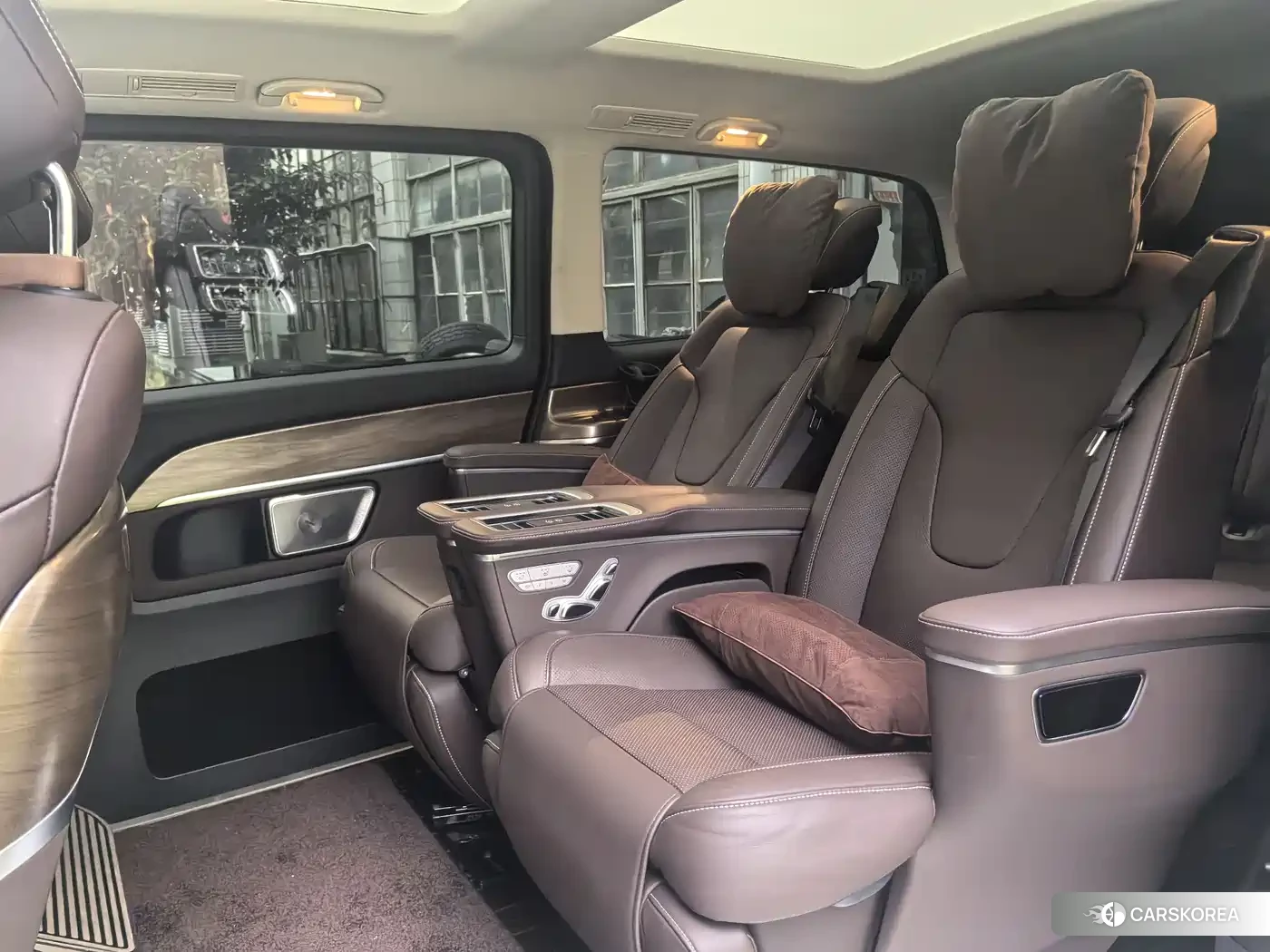 Mercedes-Benz V-Class 2024 Черный из Китая