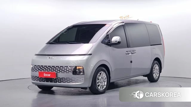 Hyundai Staria 2023 Серебряный из Кореи