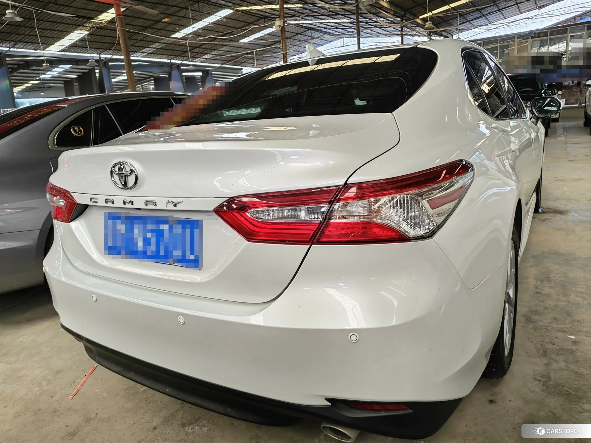 Toyota Camry 2022 Белый из Китая