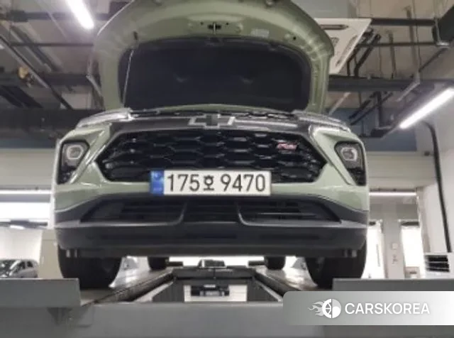 Chevrolet (GM Daewoo) The New Trail Blazer 2023 Темно-зеленый из Кореи