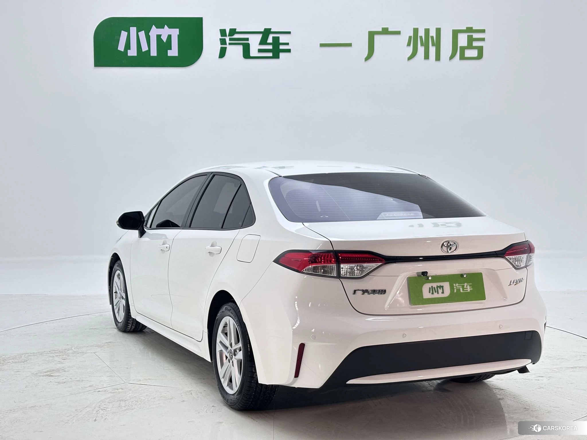 Toyota Lei Ling 2021 Белый из Китая