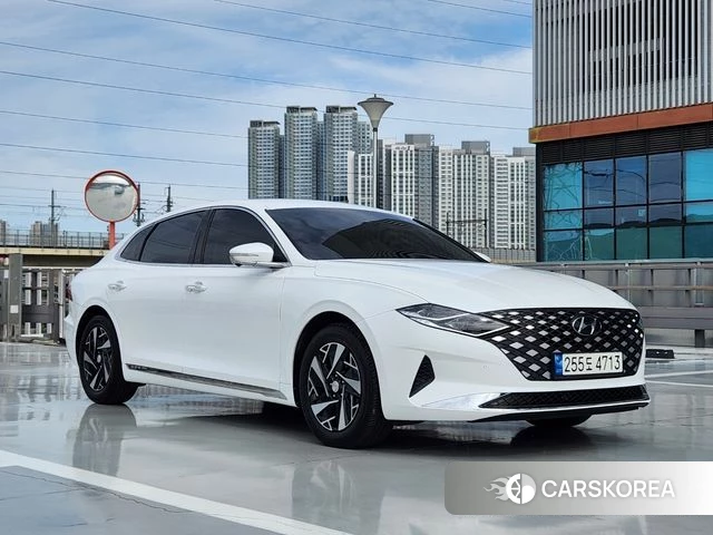 Hyundai The New Grandeur IG Hybrid 2022 Белый из Кореи