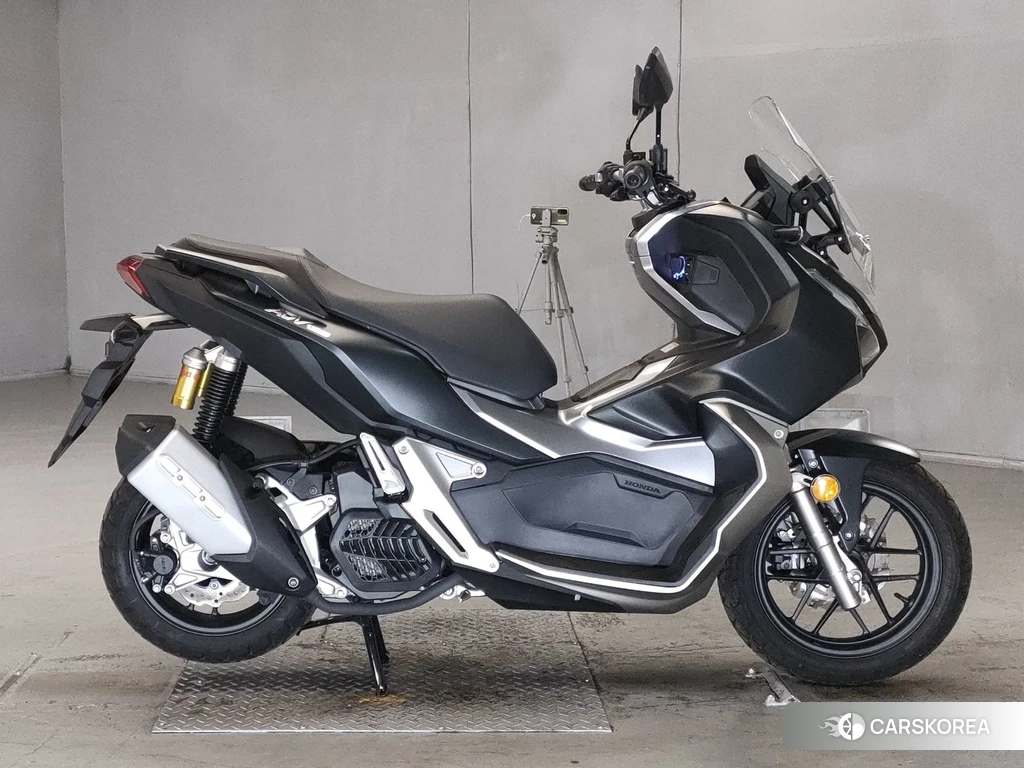 Проданный Honda ADV150 2019 из Японии, фото 2