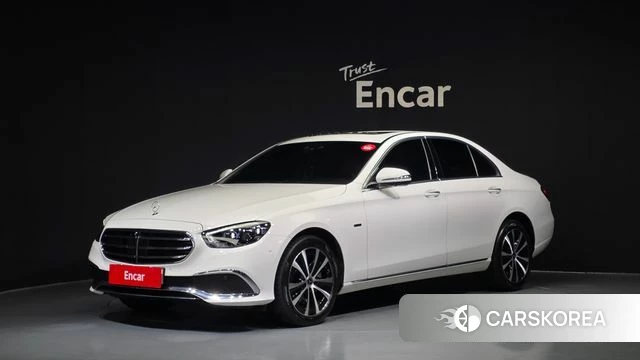 Mercedes-Benz E-Class W213 2021 Белый из Кореи