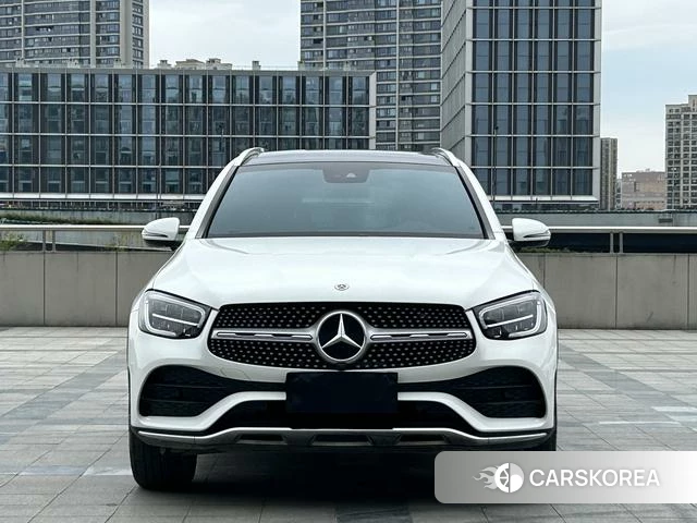 Mercedes-Benz GLC 2021 Белый из Китая