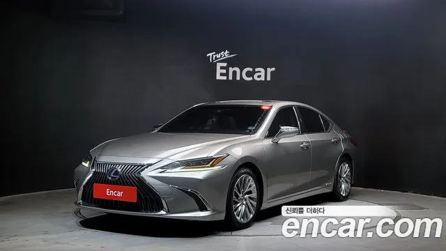 Lexus ES300h 7th generation 2020 Песочный из Кореи