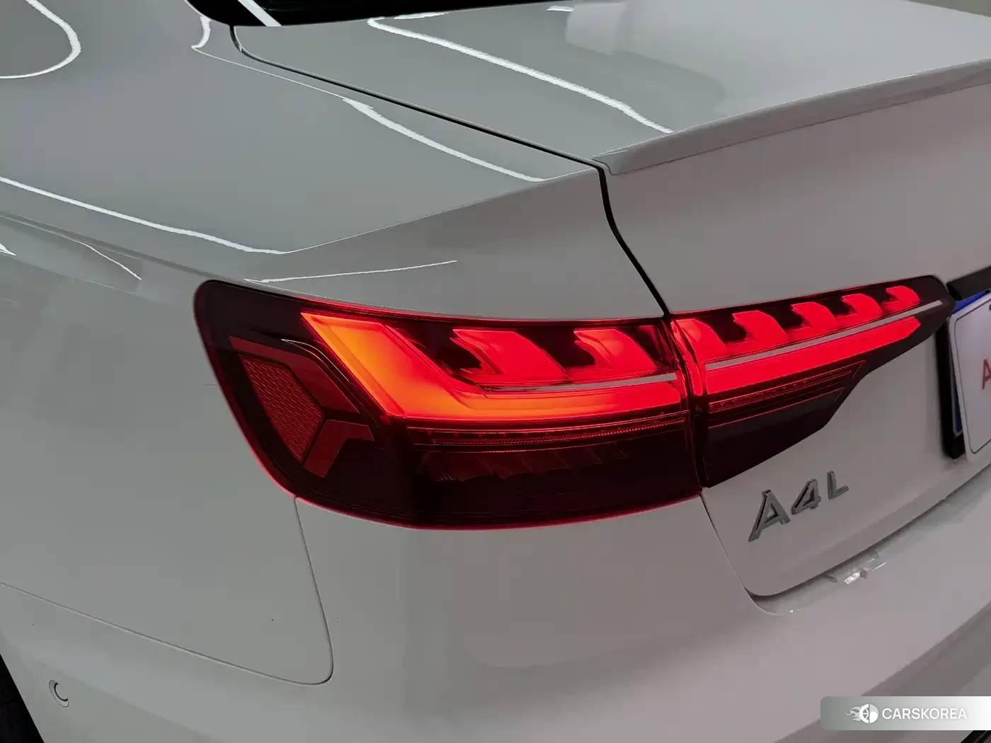 Audi A4L 2022 Белый из Китая