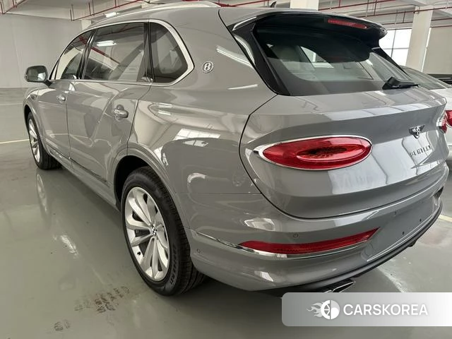 Bentley Tim Yue 2025 Темно-серый из Китая