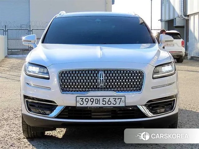 Lincoln Nautilus First generation 2019 Белый из Кореи