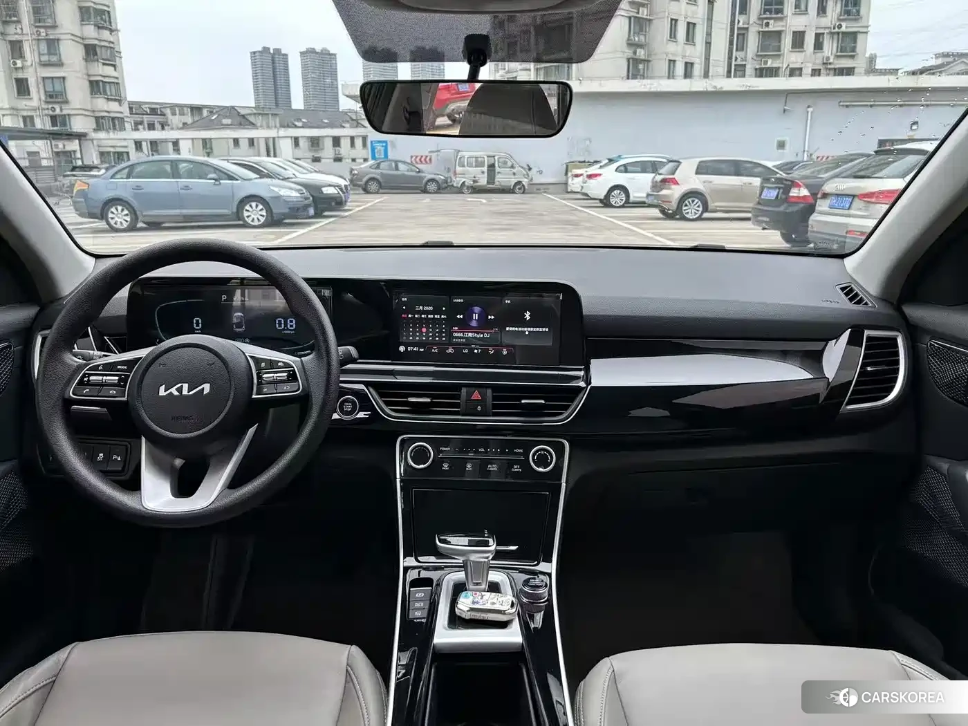 Kia Seltos 2025 Silver/gray из Китая