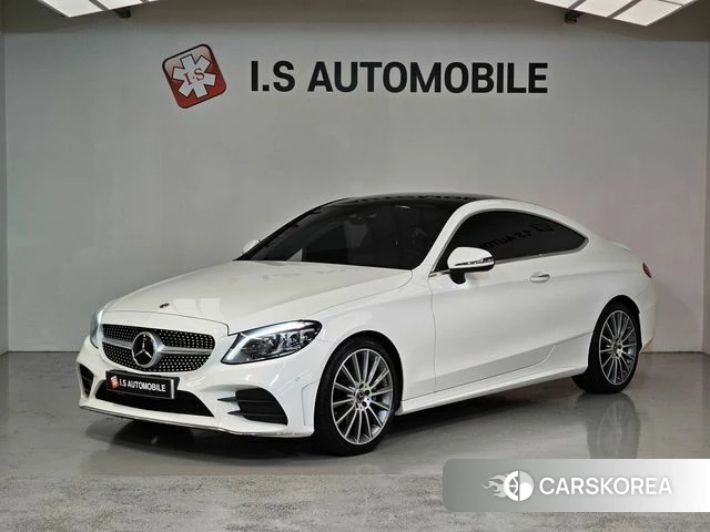 Mercedes-Benz C-Class W205 2023 Белый из Кореи