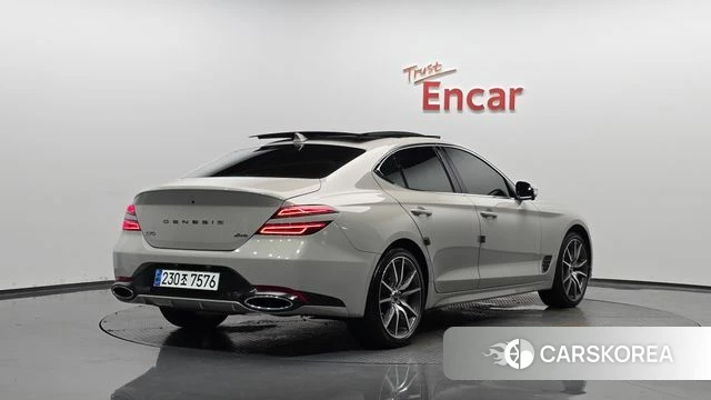 Genesis The New G70 2023 Серебристо-серый из Кореи