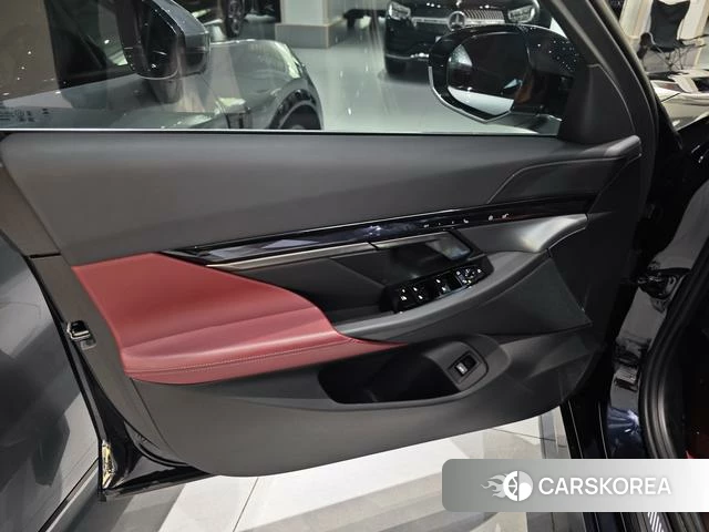 BMW 5 series 2025 Черный из Китая